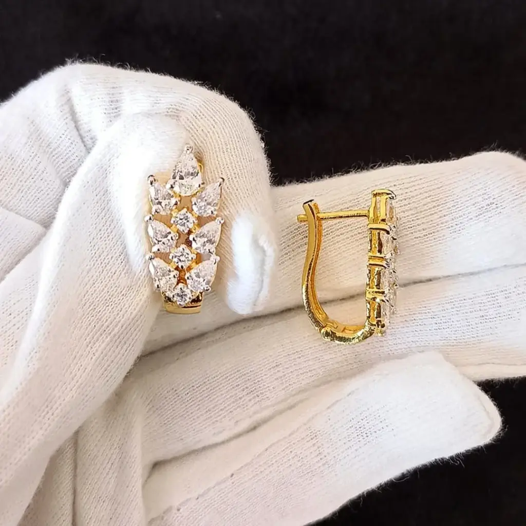 Sparkling Leaf Earrings