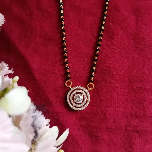 [NEMI428] Amira Solitaire Mangalsutra