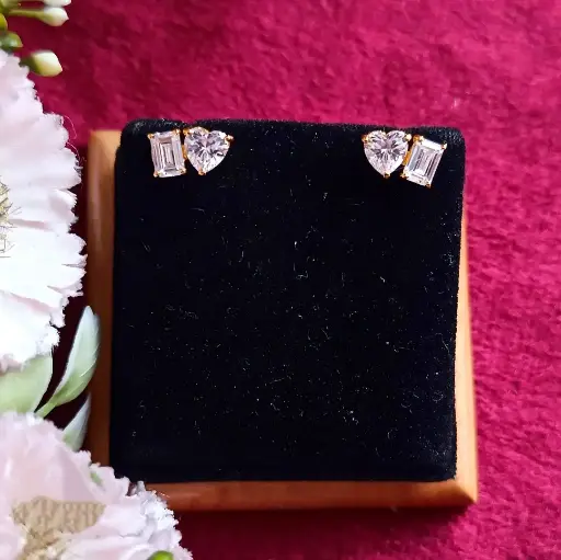 Livia Heart Earrings