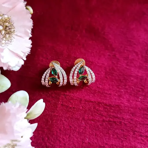 Leaf Radiance Studs