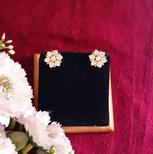 Sparkle Studs
