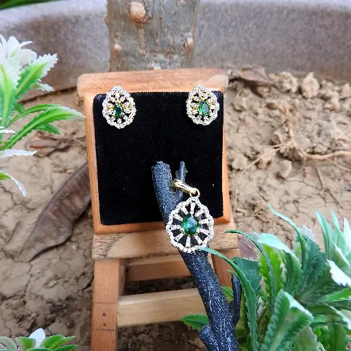 [NEMI292] Daisy Delights Pendant Set