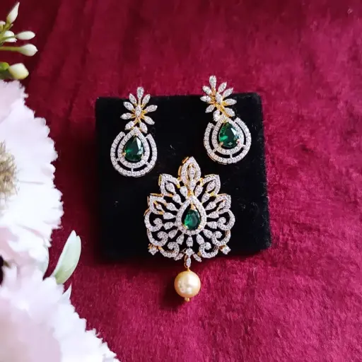 Regal Elegance Pendant Set