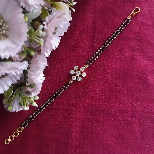 Flower Shape Hand Mangalsutra