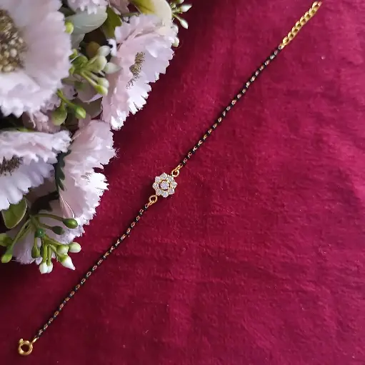 Floral Shape Hand Mangalsutra