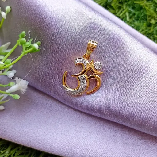 Om Shanti Pendant